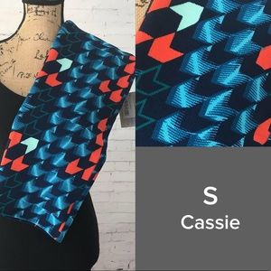 LuLaRoe Cassie skirt